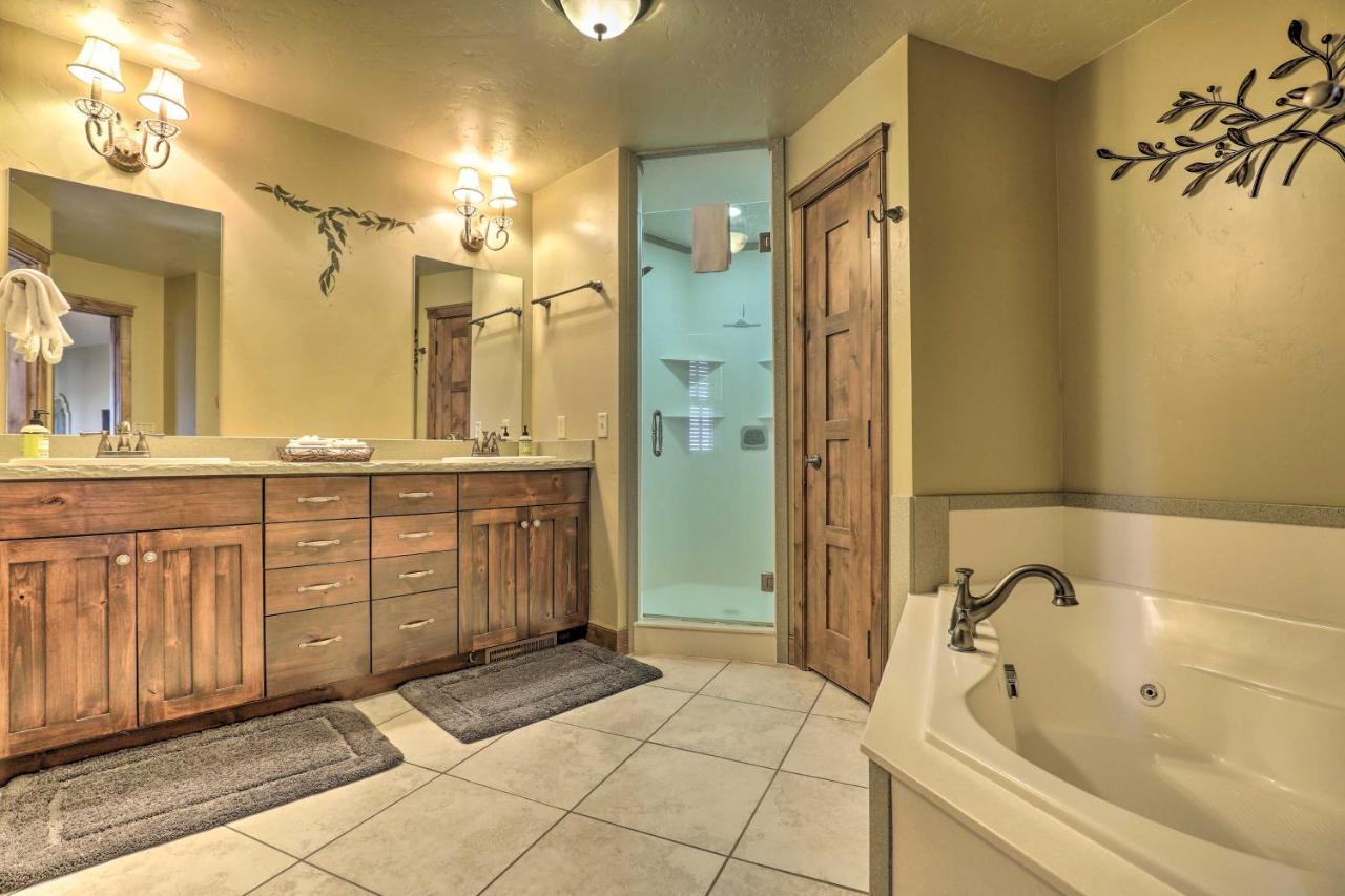 Luxurious Cedar City Getaway 32 Mi To Brian Head! Exterior foto